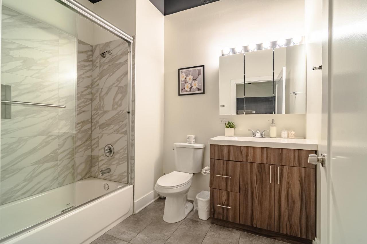 Ideal 3Br Business Or Leisure Rental In Chicago Fully Stocked Kitchen & Fast Internet With Optional Parking Near Soldier Field, Grant Park & Mccormick Place Чикаго Екстериор снимка