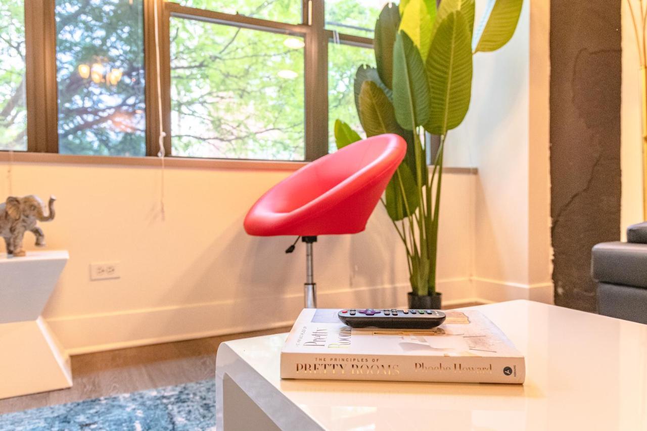 Ideal 3Br Business Or Leisure Rental In Chicago Fully Stocked Kitchen & Fast Internet With Optional Parking Near Soldier Field, Grant Park & Mccormick Place Чикаго Екстериор снимка