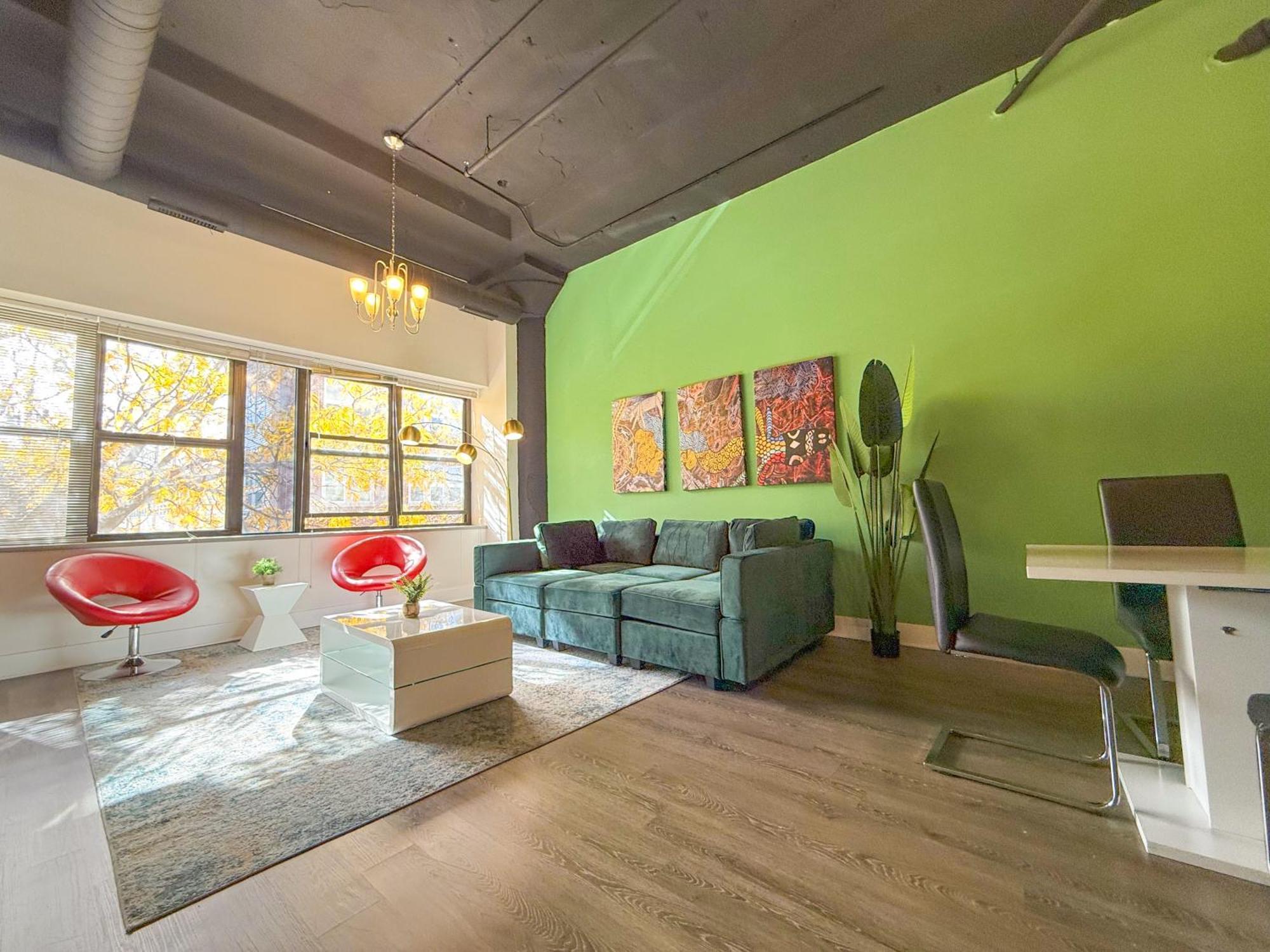 Ideal 3Br Business Or Leisure Rental In Chicago Fully Stocked Kitchen & Fast Internet With Optional Parking Near Soldier Field, Grant Park & Mccormick Place Чикаго Екстериор снимка
